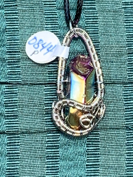 Woven Wire Quartz Point Pendant