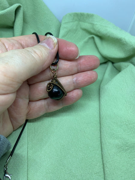 Black Agate Woven Wire Teardrop Pendant