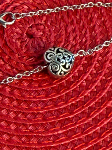 Silver Whisper Heart Bracelet - Minimalist Silver-Plated Filigree Jewelry