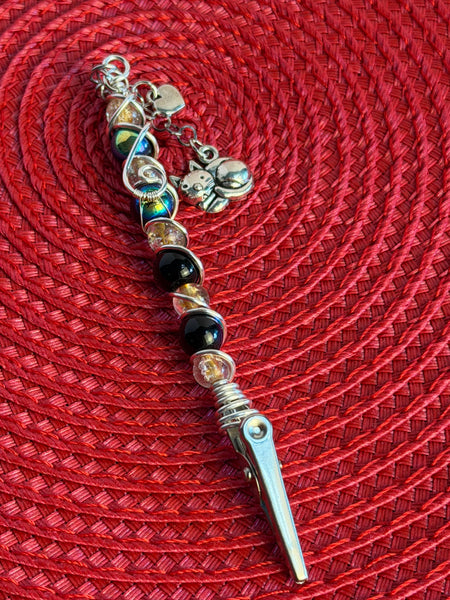 Silver Claws Glass Alligator Clip Pendant, bracelet buddy, roach clip